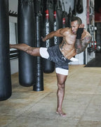 Calções Desportivos 2 em 1 para Homem – Conforto e Performance no Treino