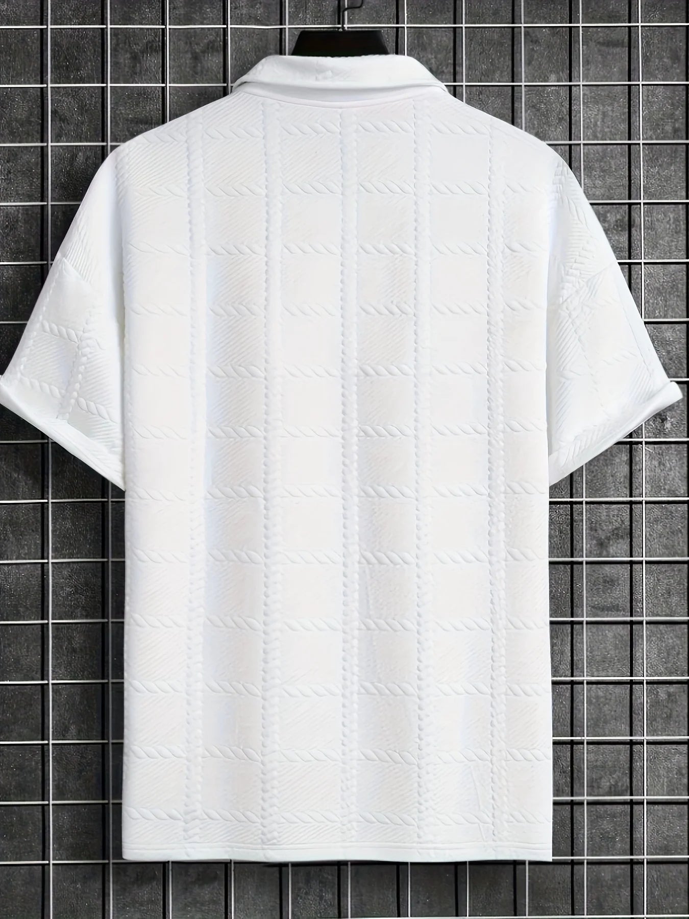 Polo Masculino de Verão em Jacquard com Padrão Xadrez Texturizado – Estilo Casual Elegante
