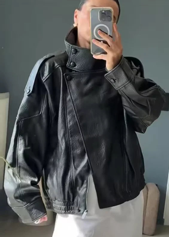 Casaco Biker Oversized para Mulher – Estilo Urbano Moderno
