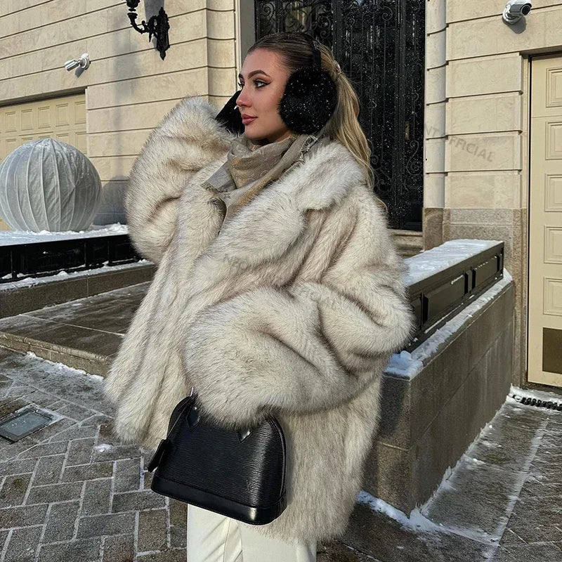 Casaco de Pelo para Mulher – Casaco Elegante de Inverno